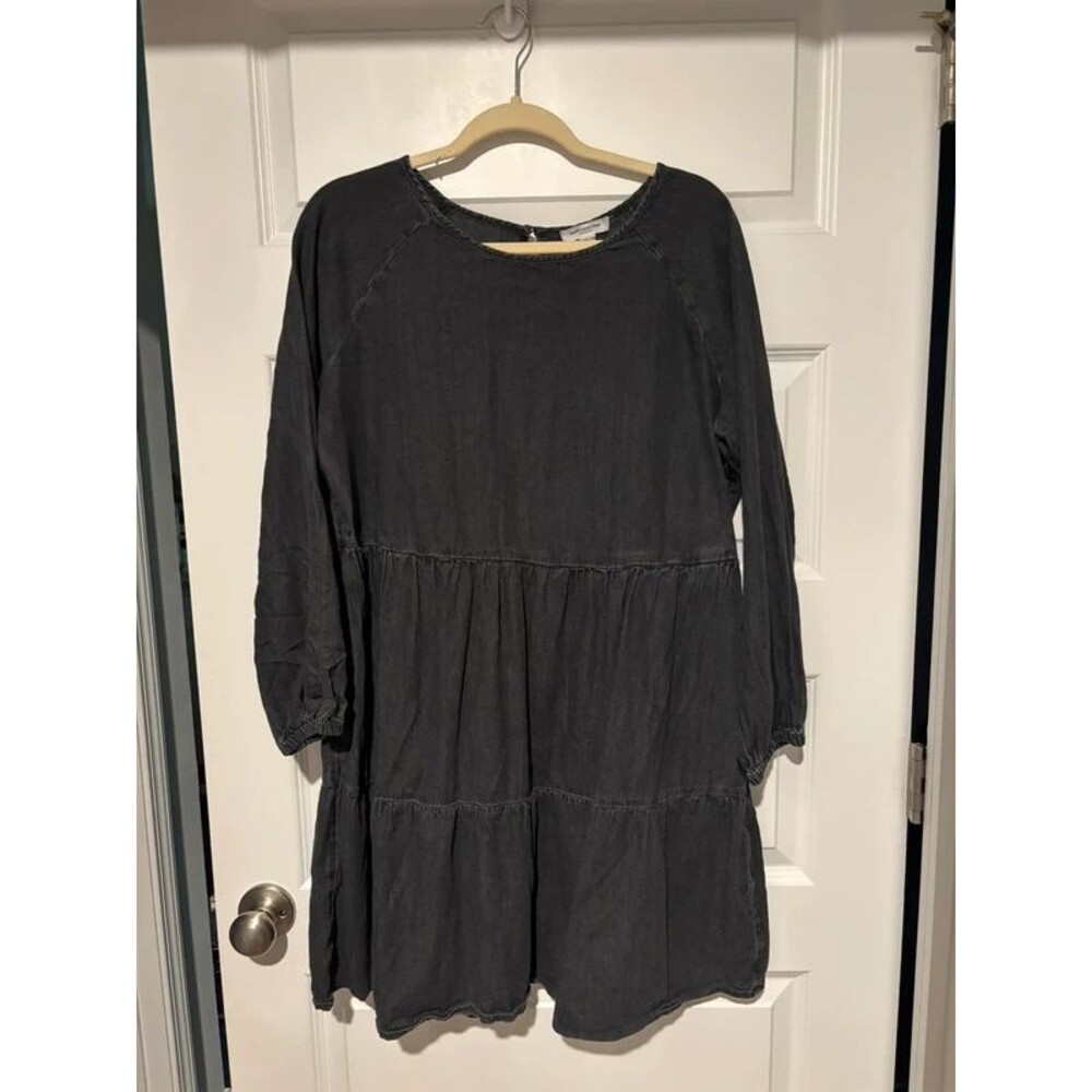 BeachLunchLounge Black Chambray Tiered Babydoll Dress Medium